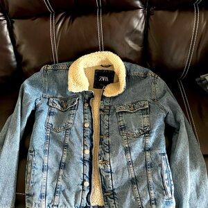 SOLD - Zara medium wash Sherpa jacket